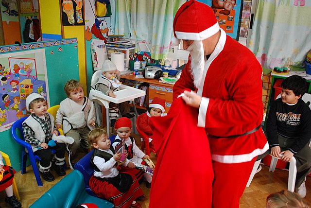 La Guardera Disney recibi la visita de Pap Noel - 13