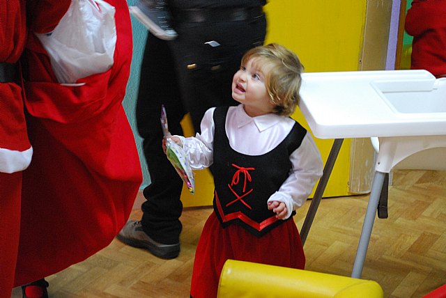 La Guardera Disney recibi la visita de Pap Noel - 19