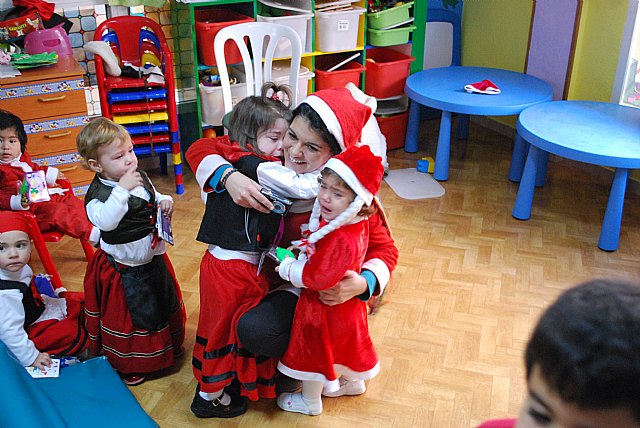 La Guardera Disney recibi la visita de Pap Noel - 21