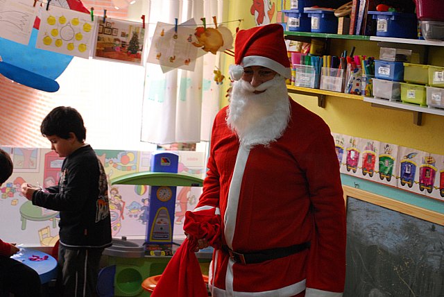 La Guardera Disney recibi la visita de Pap Noel - 25