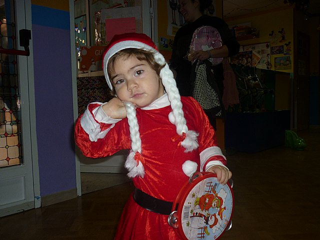 La Guardera Disney recibi la visita de Pap Noel - 37