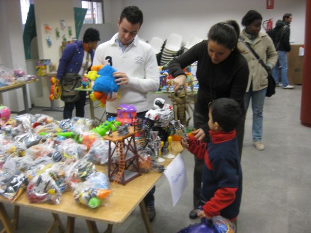 Cuatro mil kilos de juguetes para los niños más desfavorecidos - 3, Foto 3