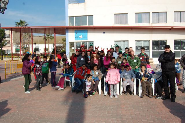 Cerca de un centenar de niños disfrutan de los juegos tradicionales en Alguazas - 2, Foto 2