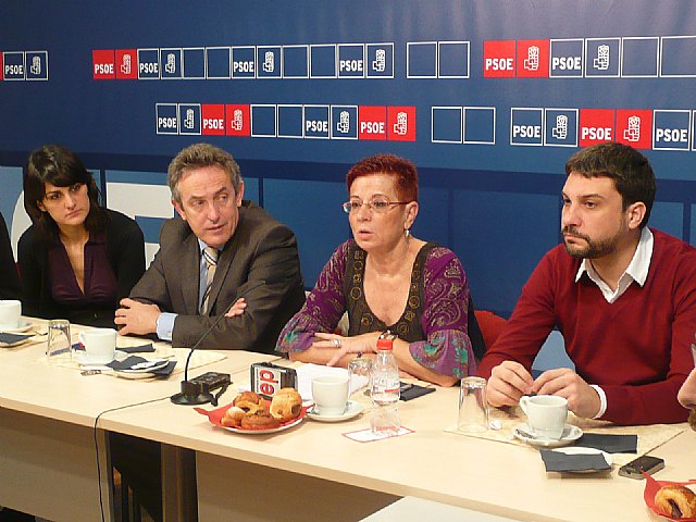 Retegui: La mala gestión del Gobierno regional nos ha dejado un final de 2010 catastrófico - 1, Foto 1