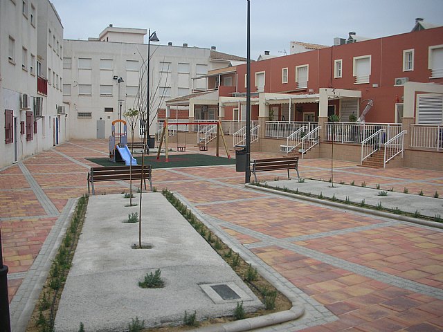 Los vecinos de Santomera ya pueden disfrutar de los nuevos jardines de la Yesera y de Todi - 1, Foto 1