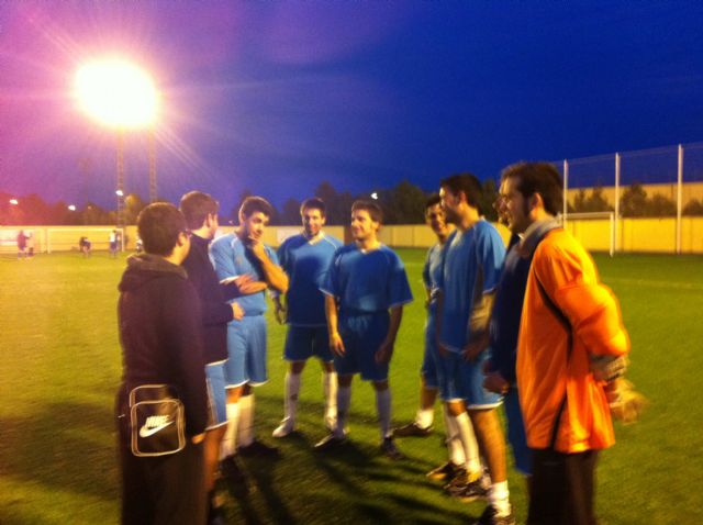 El Partido Popular se impone a Nuevas Generaciones en el primer Trofeo Inocentes de fútbol por 5 goles a 4 - 1, Foto 1