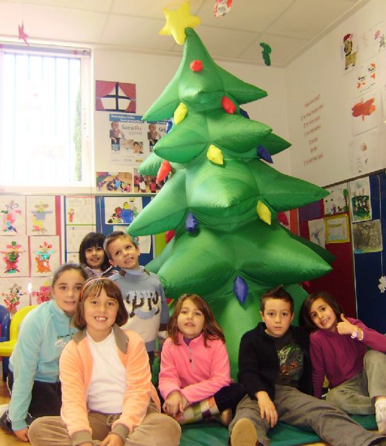 Los niños que asisten a la eduteca de inglés Tallin Space disfrutaron de talleres y actividades en su fiesta de navidad, Foto 1