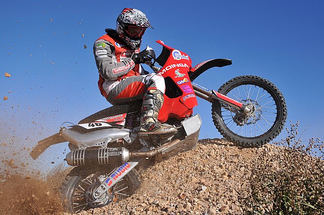 Miguel Puertas ha bajado su posición en la clasificación general a consecuencia de los problemas sufridos en la moto - 1, Foto 1