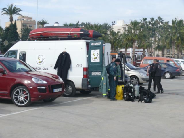 Continua la busqueda del buceador desaparecido en guilas - 3