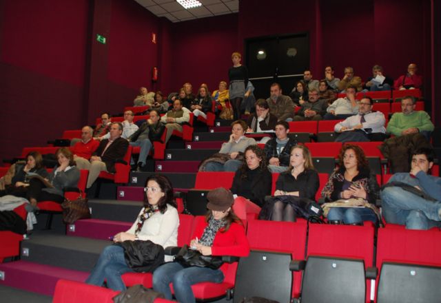 Como ´altamente positivo´ han calificado desde Acoge el primer programa ´Tengo una pregunta para…´ con el alcalde de Jumilla - 2, Foto 2