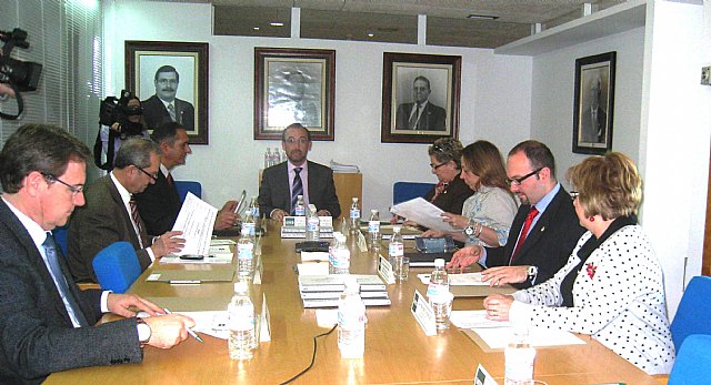 El consejero Salvador Marín preside la Junta Rectora de la UNED en Cartagena - 1, Foto 1