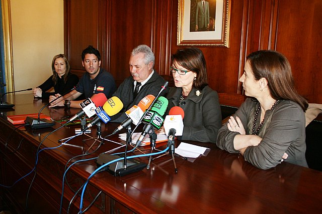 Cehegín se suma a la campaña ´Ladrillos Solidarios´ cuando se cumple un año del terremoto que asoló Haití - 2, Foto 2