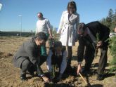 Plantan casi 200 árboles en Joven Futura para compensar las emisiones del Festival Estrella de Levante SOS 4.8