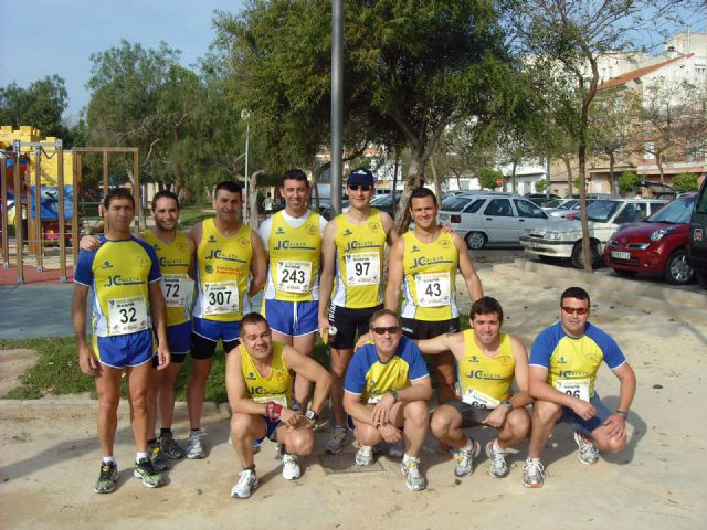 Finaliza el año 2010 habiendo sido uno de los ms activos para los integrantes del Club Atletismo Totana - 6