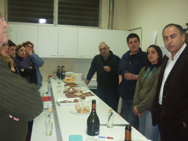 A total of 15 people participated in the course "cold kitchen, semi-cold and warm", Foto 3