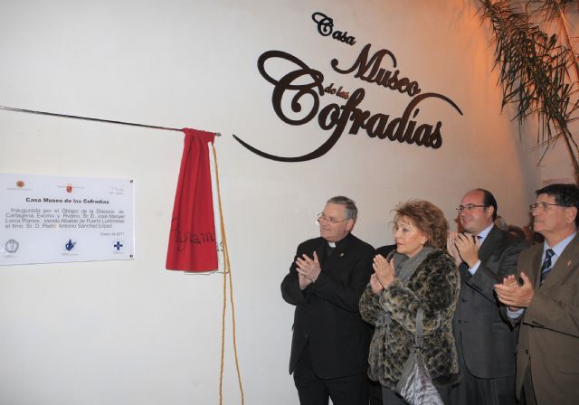 El Obispo de la Diócesis de Cartagena y el Alcalde inauguraron la nueva Casa Museo de las Cofradías de Semana Santa en Puerto Lumbreras - 3, Foto 3