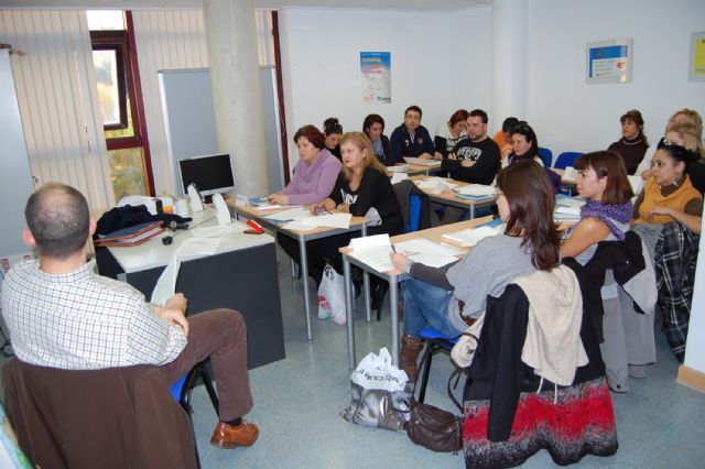 Radio Ecca Fundación forma a 15 desempleados como auxiliar de enfermería para rehabilitación - 2, Foto 2