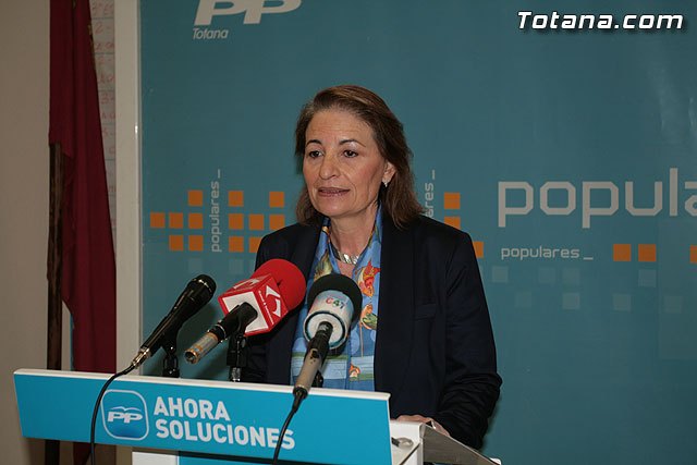Rueda de prensa PP Totana 17/01/2011, Foto 1