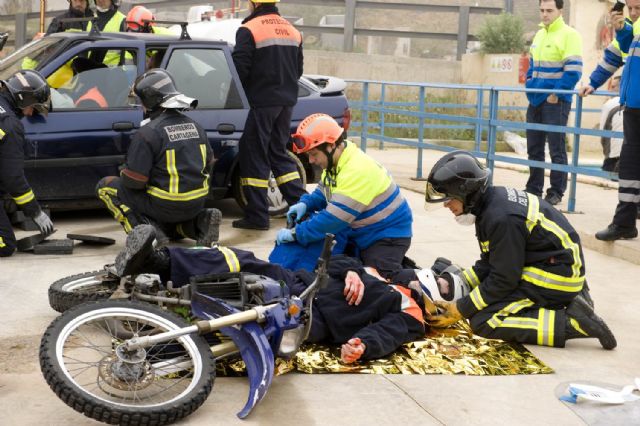 Bomberos y 061 emplean nuevas técnicas de salvamento recreando casos reales - 1, Foto 1