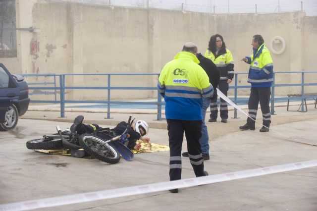 Bomberos y 061 emplean nuevas técnicas de salvamento recreando casos reales - 2, Foto 2