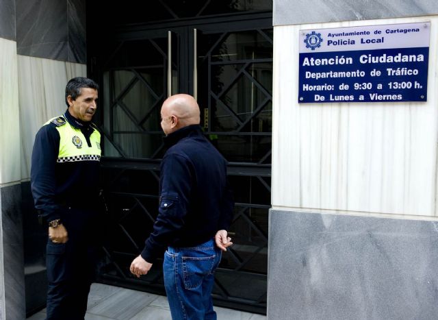 La Oficina de Tráfico amplía su horario de atención al público - 1, Foto 1