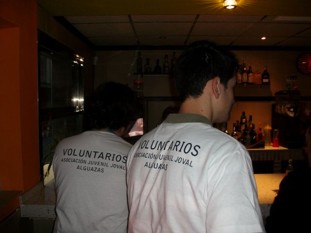 Los voluntarios de la Asociación Juvenil JOVAL de Alguazas colaboran con la ONG DYES - 2, Foto 2