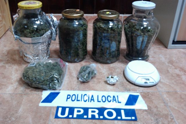La UPROL de Lorca interviene 1 kilo de marihuana y detiene a una persona en Pulgara - 1, Foto 1