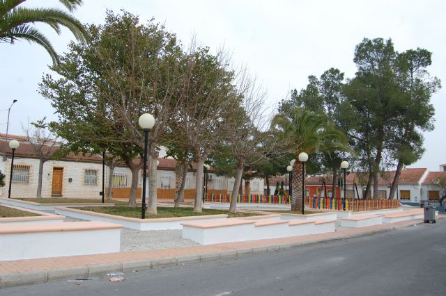 La concejalía de Obras y Servicios realiza reformas integrales en la plaza de La Molineta de Alguazas - 3, Foto 3