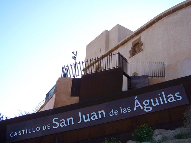 Más de 15.000 personas han visitado el Castillo «San Juan de las Águilas» durante el año 2010 - 1, Foto 1