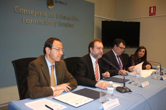 El Ayuntamiento impartirá cursos de formación para los trabajadores del futuro Aeropuerto de Corvera - 2, Foto 2