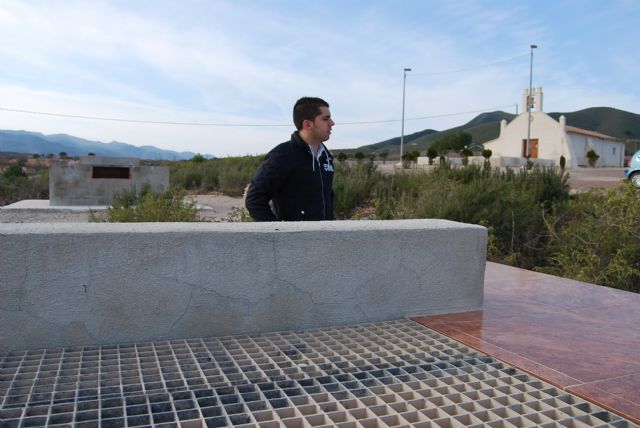 Finalizan las obras de las nuevas barbacoas contruidas en la ermita de La Araña, Foto 2