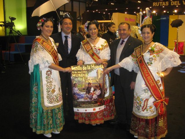 La Federación de Peñas lleva a FITUR el cartel del Bando de la Huerta - 1, Foto 1