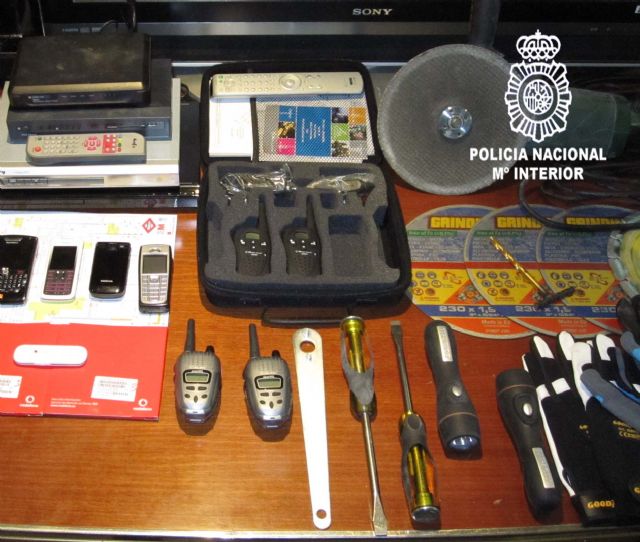 La Policía desarticula una organización criminal dedicada al robo en viviendas - 2, Foto 2