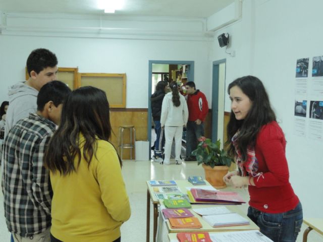 La concejalía de Juventud lleva puntos informativos a los institutos - 1, Foto 1