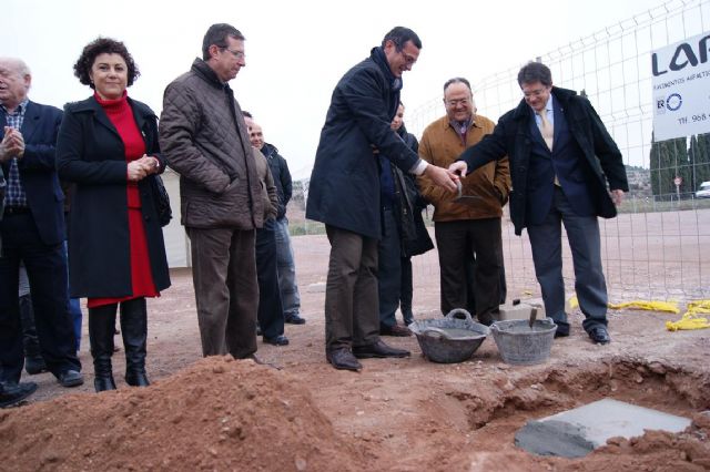 Comienzan las obras del Pabellón polideportivo de La Hoya, que terminarán este verano - 1, Foto 1