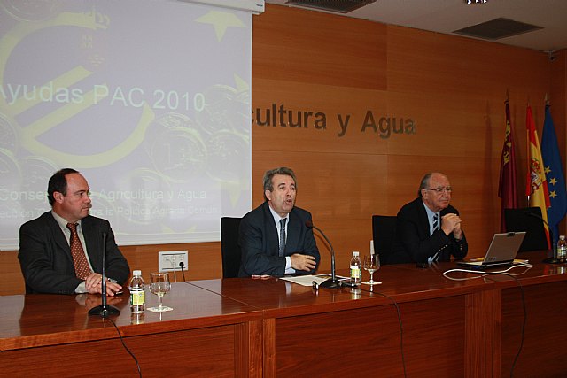 Los agricultores y ganaderos murcianos perciben 187 millones de euros de ayudas agrarias europeas - 1, Foto 1