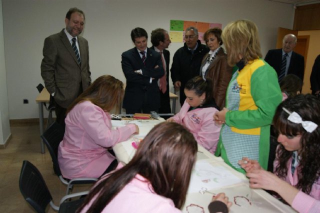 La Comunidad invierte más de 1,2 millones de euros en un taller de empleo y una escuela taller para 52 desempleados de Lorca - 1, Foto 1