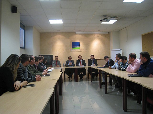 Marín presenta a los empresarios de Ucomur las herramientas que pone la Comunidad a su disposición para favorecer la internacionalización - 1, Foto 1