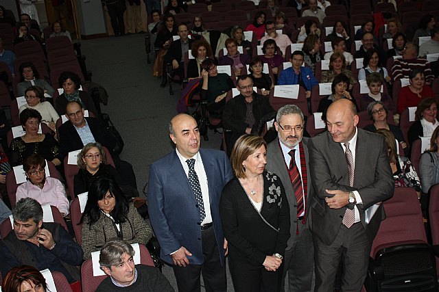 Palacios asiste a la toma de posesión de más de 200 administrativos del Servicio Murciano de Salud - 1, Foto 1