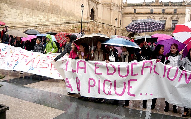 El PSOE se solidariza con las reivindicaciones de los estudiantes de Secundaria en Lorca - 2, Foto 2