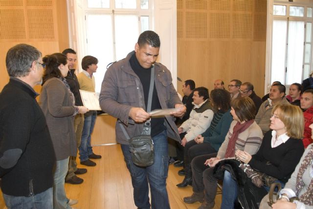 Desempleados del ADLE Barrios reciben sus diplomas - 1, Foto 1