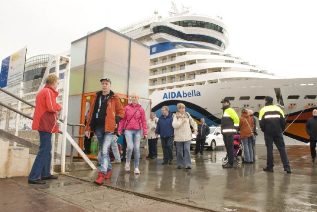 Cruceristas pasados por agua - 1, Foto 1