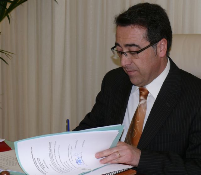 El ayuntamiento firma con Cajamar la segunda operación de crédito por importe de 1.500.000 euros - 1, Foto 1