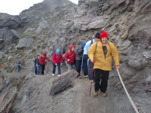 Más de 50 senderistas participaron en la ruta que la concejalía de Deportes organizó por el Parque Regional de Calblanque, Foto 4