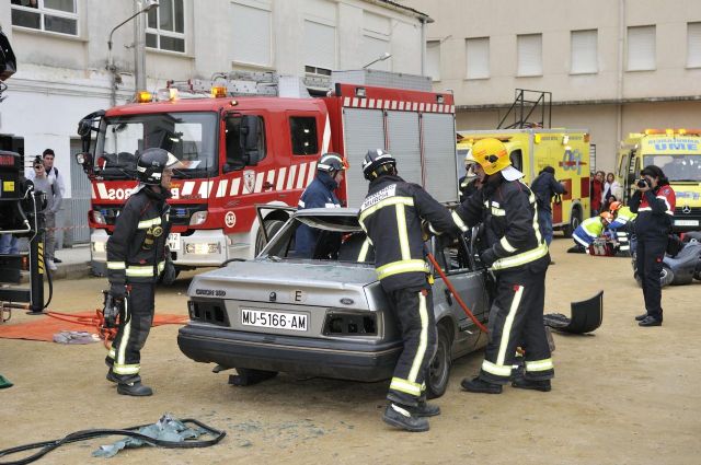 Los Bomberos de Murcia participan en las Jornadas Sobre Prevención de Riesgos Laborales organizadas por IES Miguel de Cervantes - 1, Foto 1