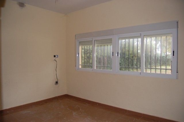 El punto periférico asistencial de El Paraje se traslada al edificio de las antiguas escuelas - 3, Foto 3