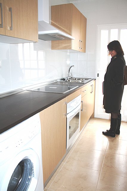 Obras Públicas rehabilita 16 viviendas sociales en distintos municipios de la Región - 2, Foto 2