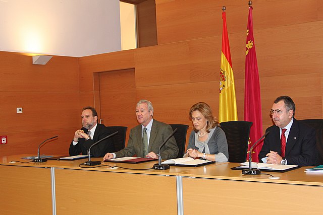 El Gobierno regional impulsa la formación y la integración laboral de las mujeres víctimas de violencia de género - 1, Foto 1