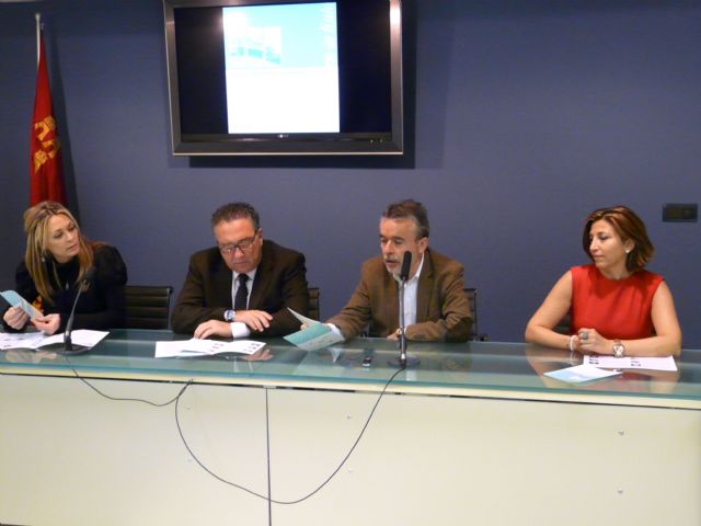 Ciclo de Encuentros Literarios Escritores en su tinta 2011 de Molina de Segura - 1, Foto 1