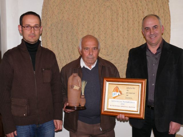 Francisco Jiménez Molina, reconocido como Artesano Honorífico 2010 - 3, Foto 3